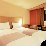 柏林德莱林登宜必思酒店
