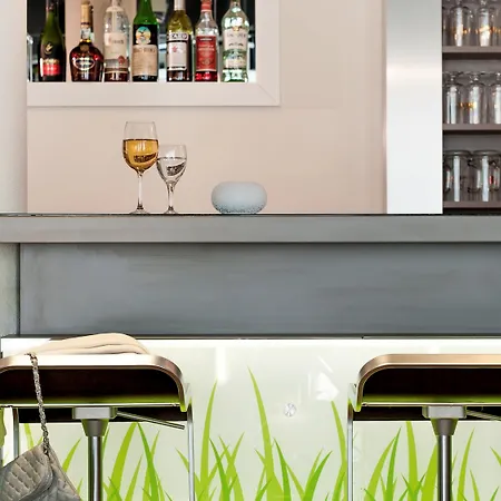 Ibis Berlin Dreilinden ホテル 2*