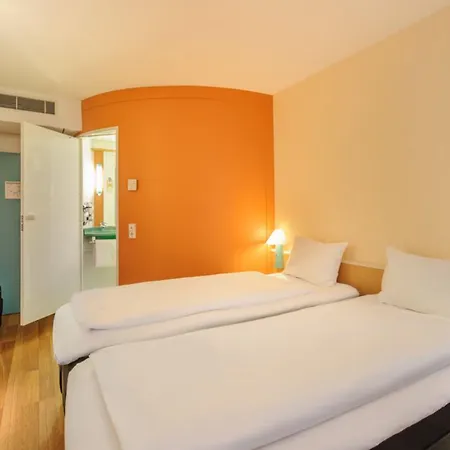 Ibis Berlin Dreilinden Отель Клайнмахнов