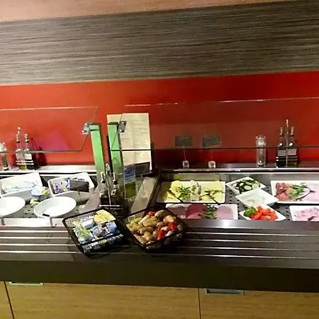Отель Ibis Berlin Dreilinden
