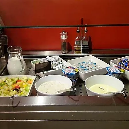Отель Ibis Berlin Dreilinden