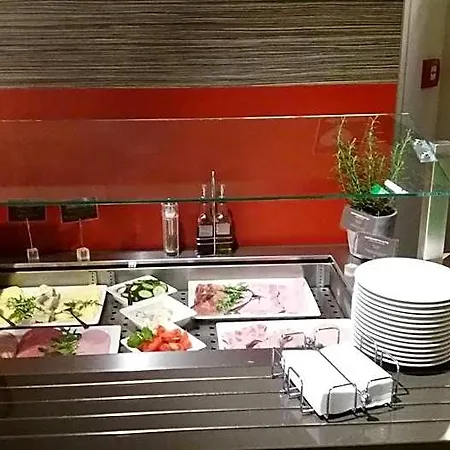 Ibis Berlin Dreilinden 2* Клайнмахнов