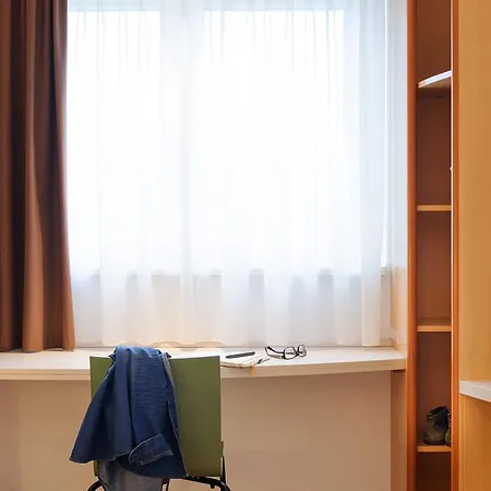 Ibis Berlin Dreilinden 2*