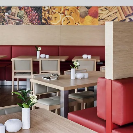 Ibis Berlin Dreilinden ホテル 2*