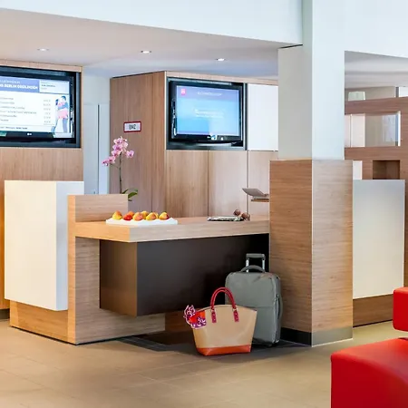 Ibis Berlin Dreilinden ホテル 2*