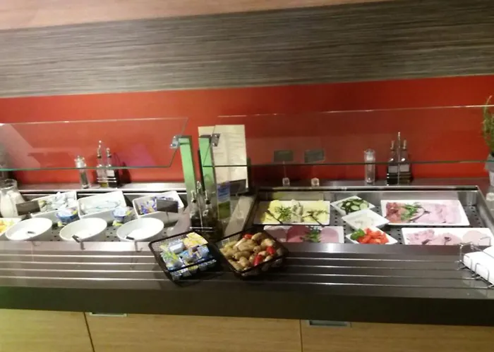 柏林德莱林登宜必思酒店 酒店 克林麦克诺