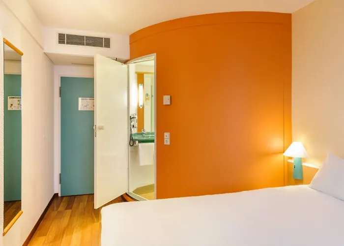 Ibis Berlin Dreilinden Hotel 2*
